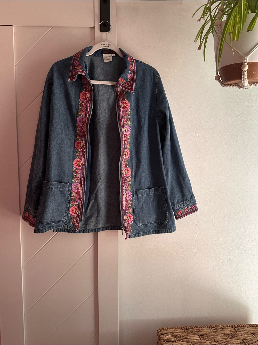 Vintage Blair Floral Embroidered Denim Jacket Medium Boho
